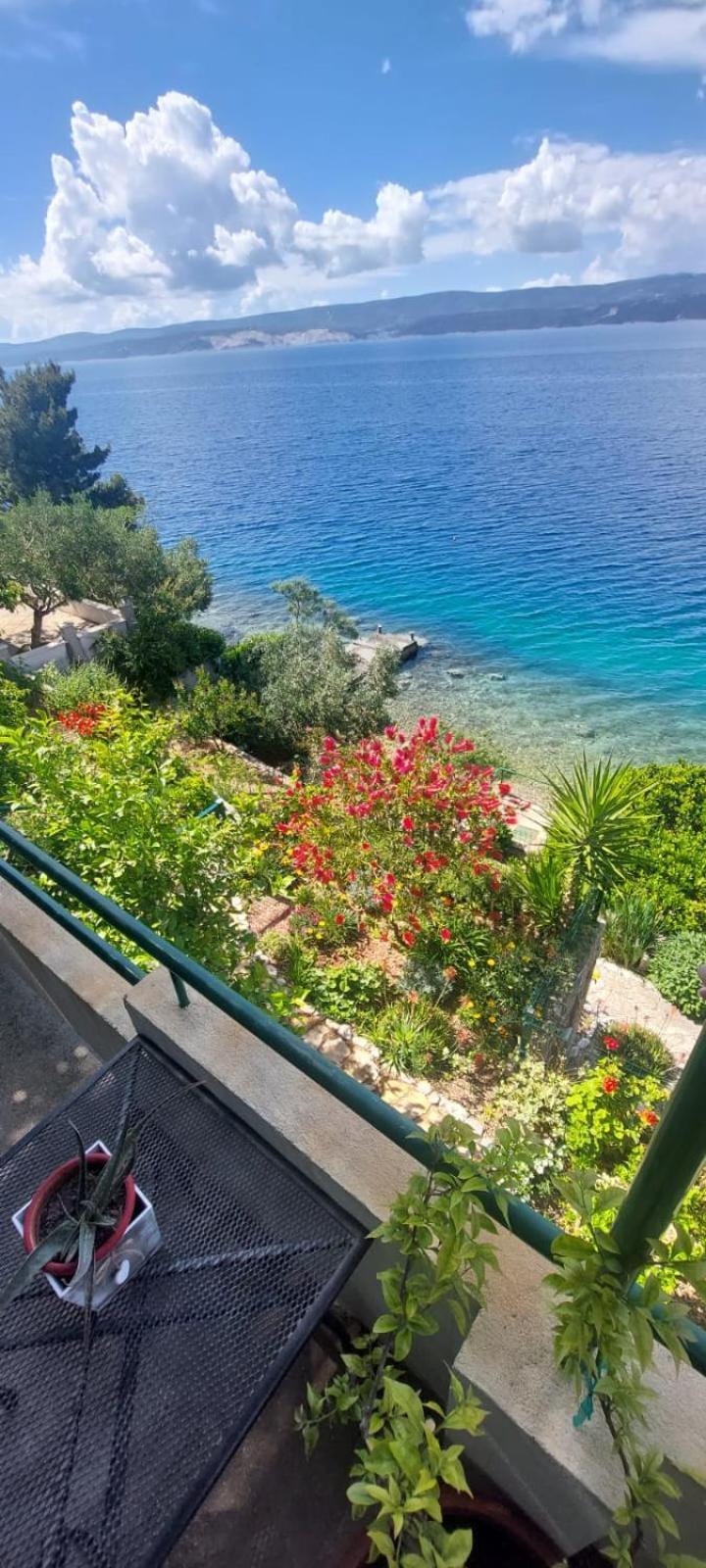 Apartment Toncica Omiš Esterno foto