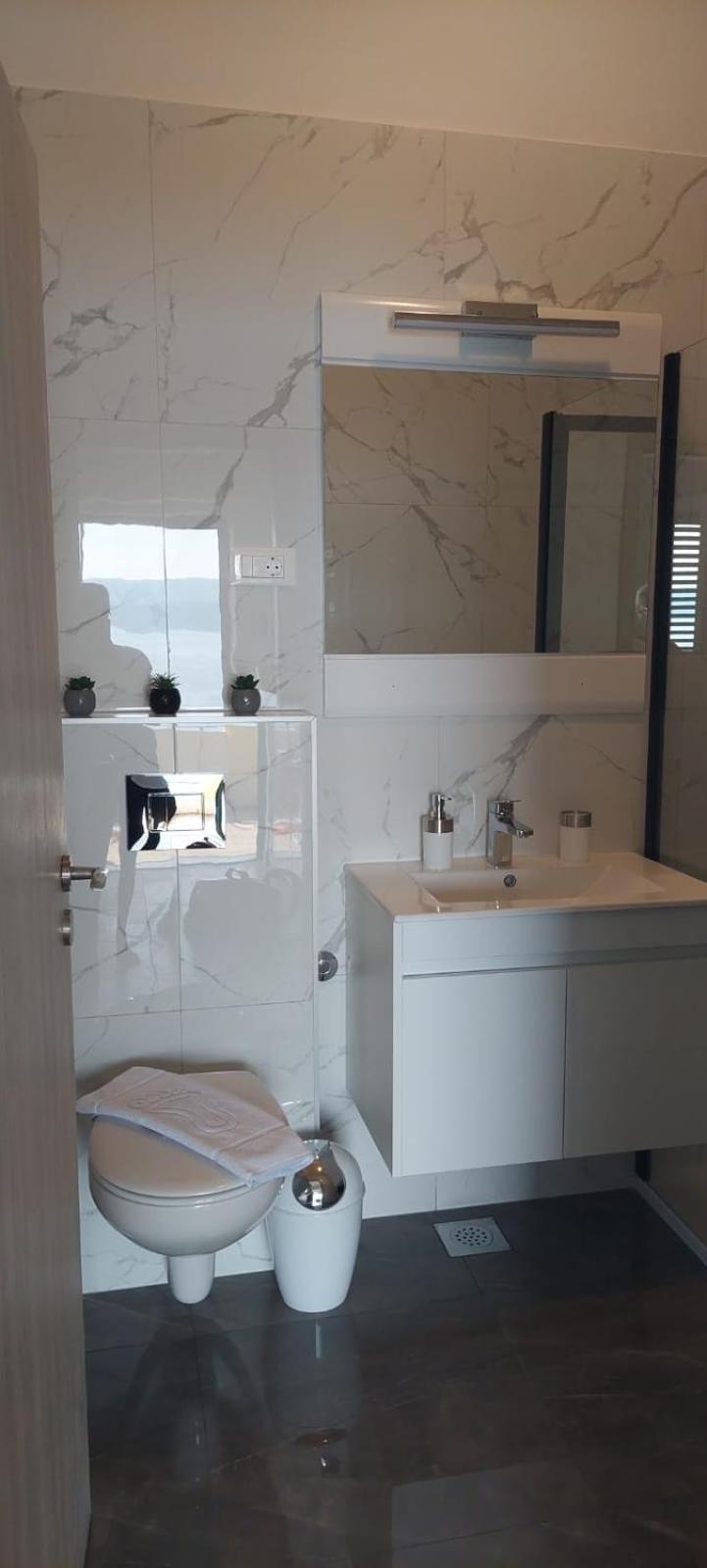 Apartment Toncica Omiš Esterno foto