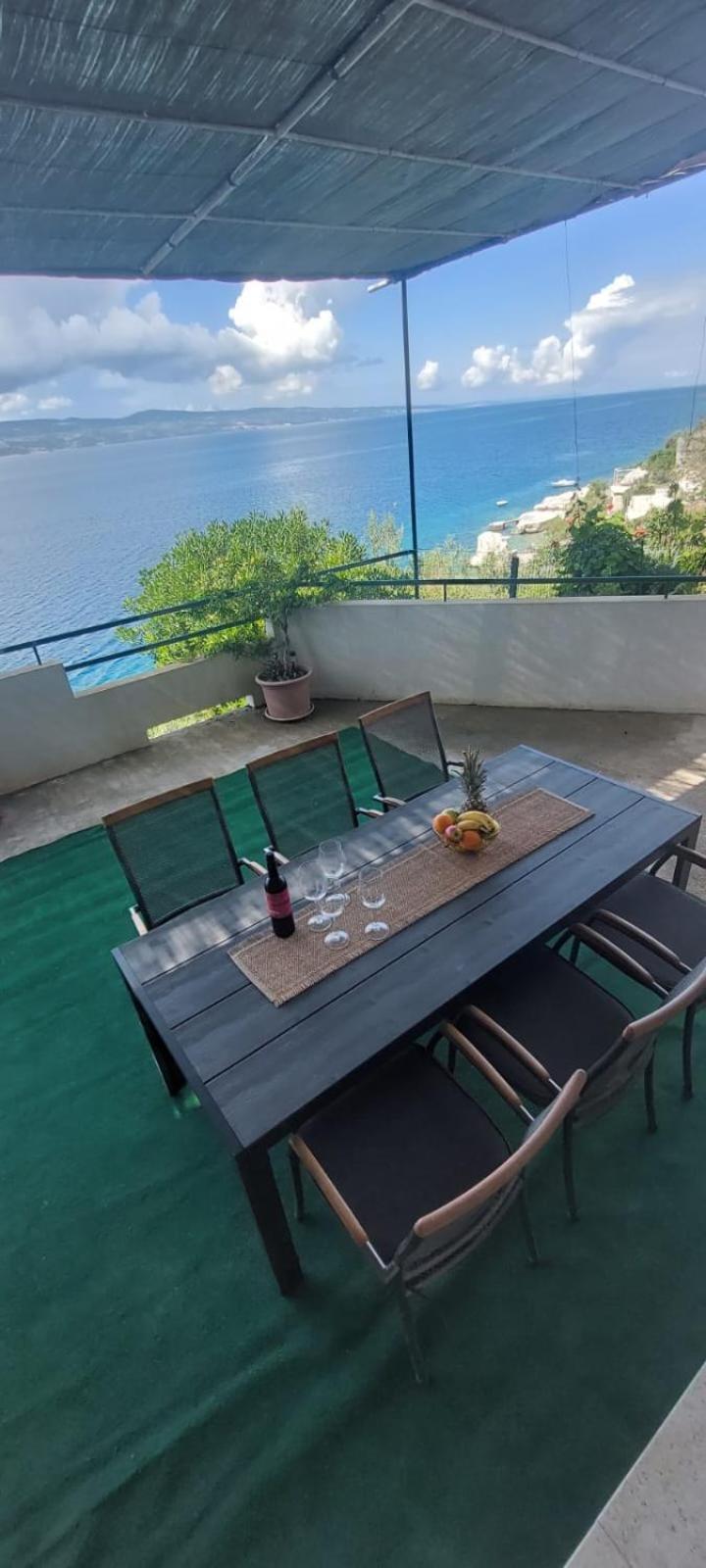 Apartment Toncica Omiš Esterno foto