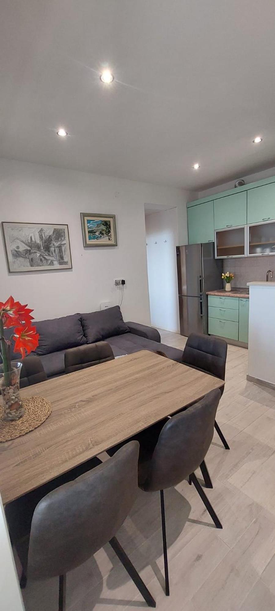 Apartment Toncica Omiš Esterno foto