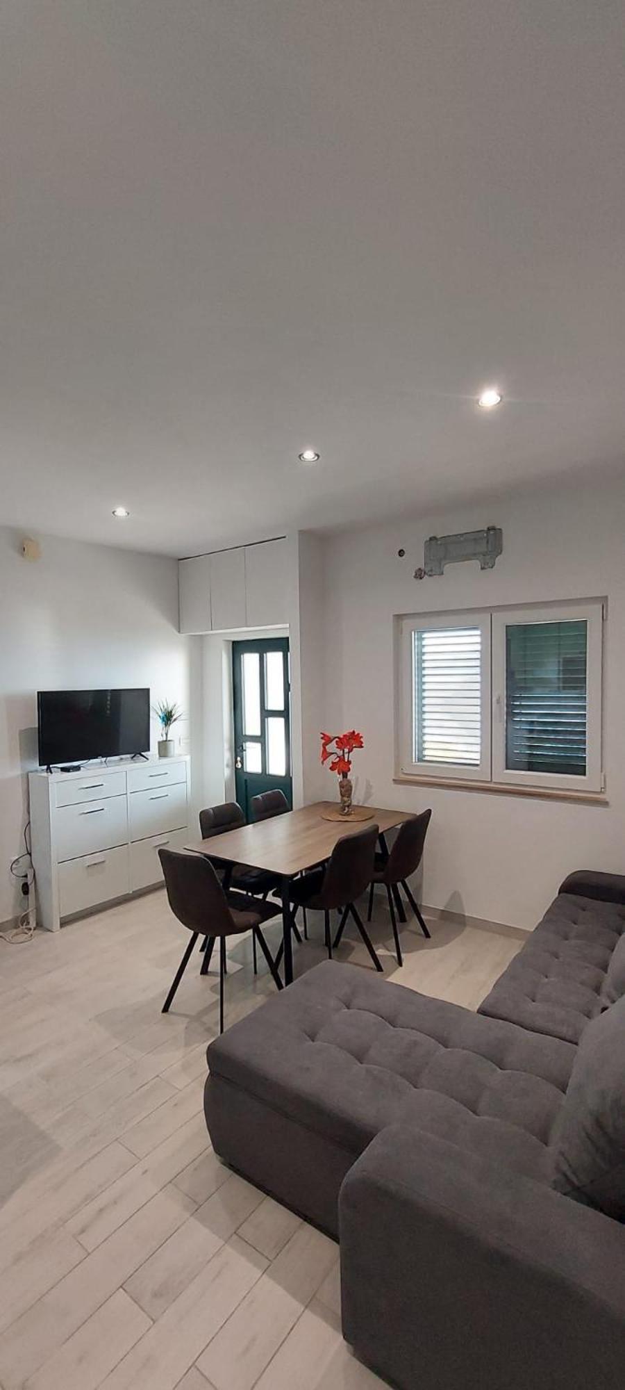 Apartment Toncica Omiš Esterno foto